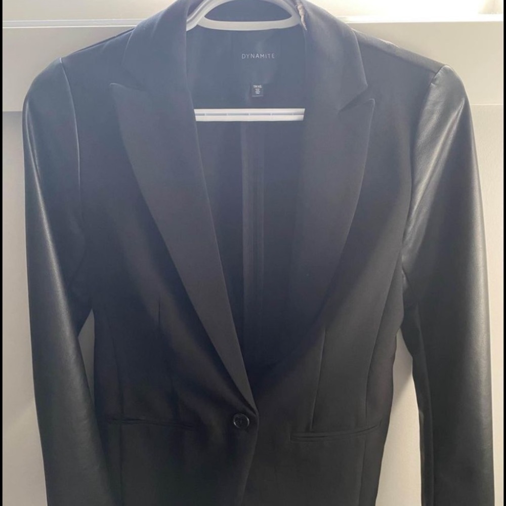 Dynamite leather sleeve blazer